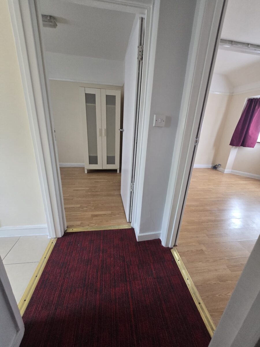 Spacious 3-Bedroom Family Home, IG11