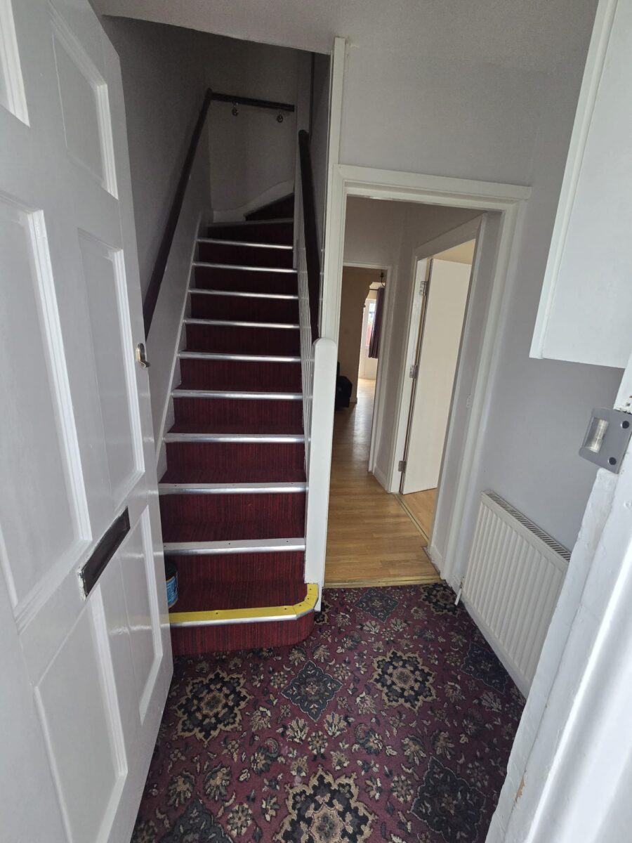 Spacious 3-Bedroom Family Home, IG11