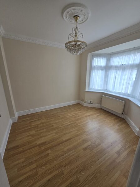 Spacious 3-Bedroom Family Home, IG11