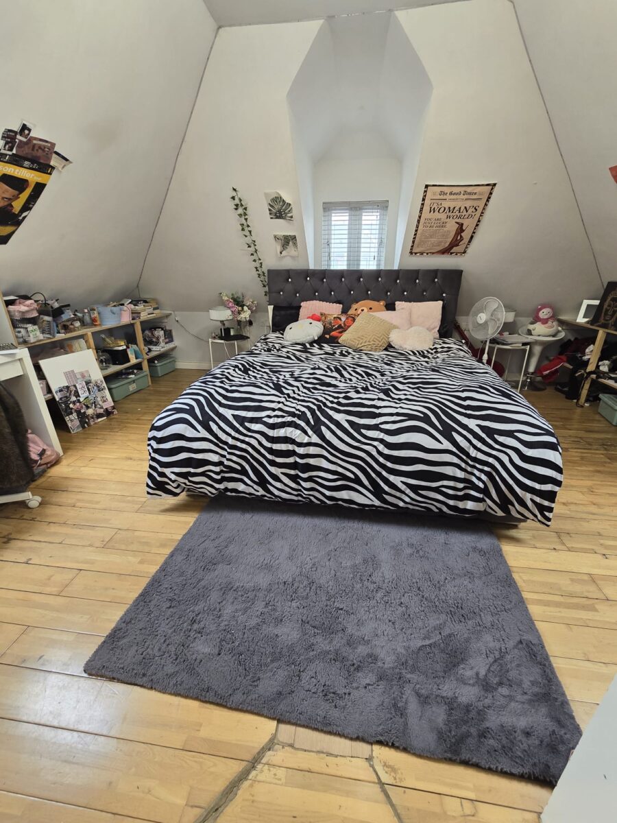 Exceptional 6-Bedroom Detached Bungalow with Large Garden, IG3