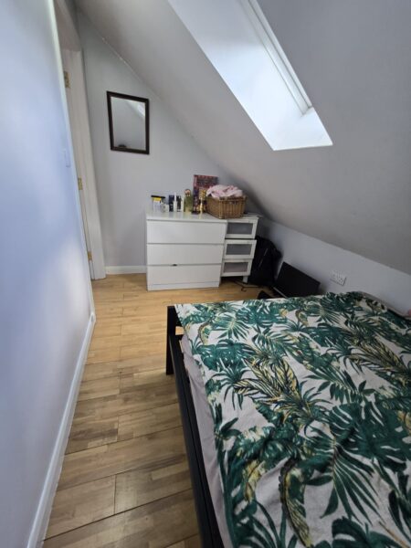 Exceptional 6-Bedroom Detached Bungalow with Large Garden, IG3