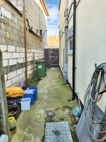 Studio Flat Available for Rent, RM13
