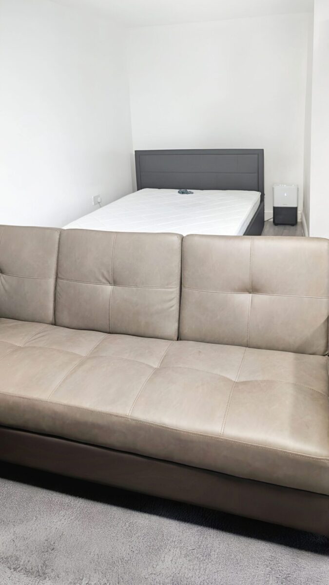 Studio Flat Available for Rent, RM13