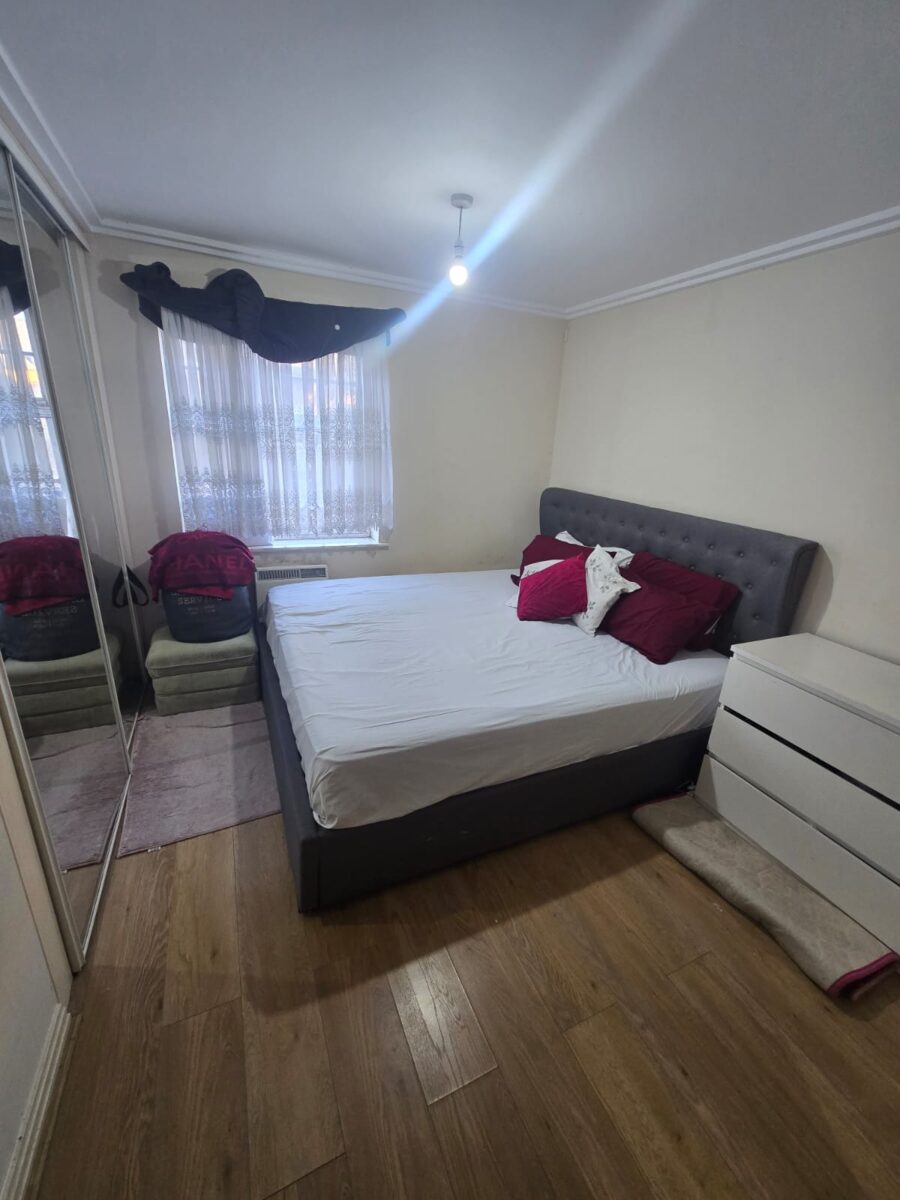 Spacious 2-Bedroom, 2-Bathroom Flat, IG11