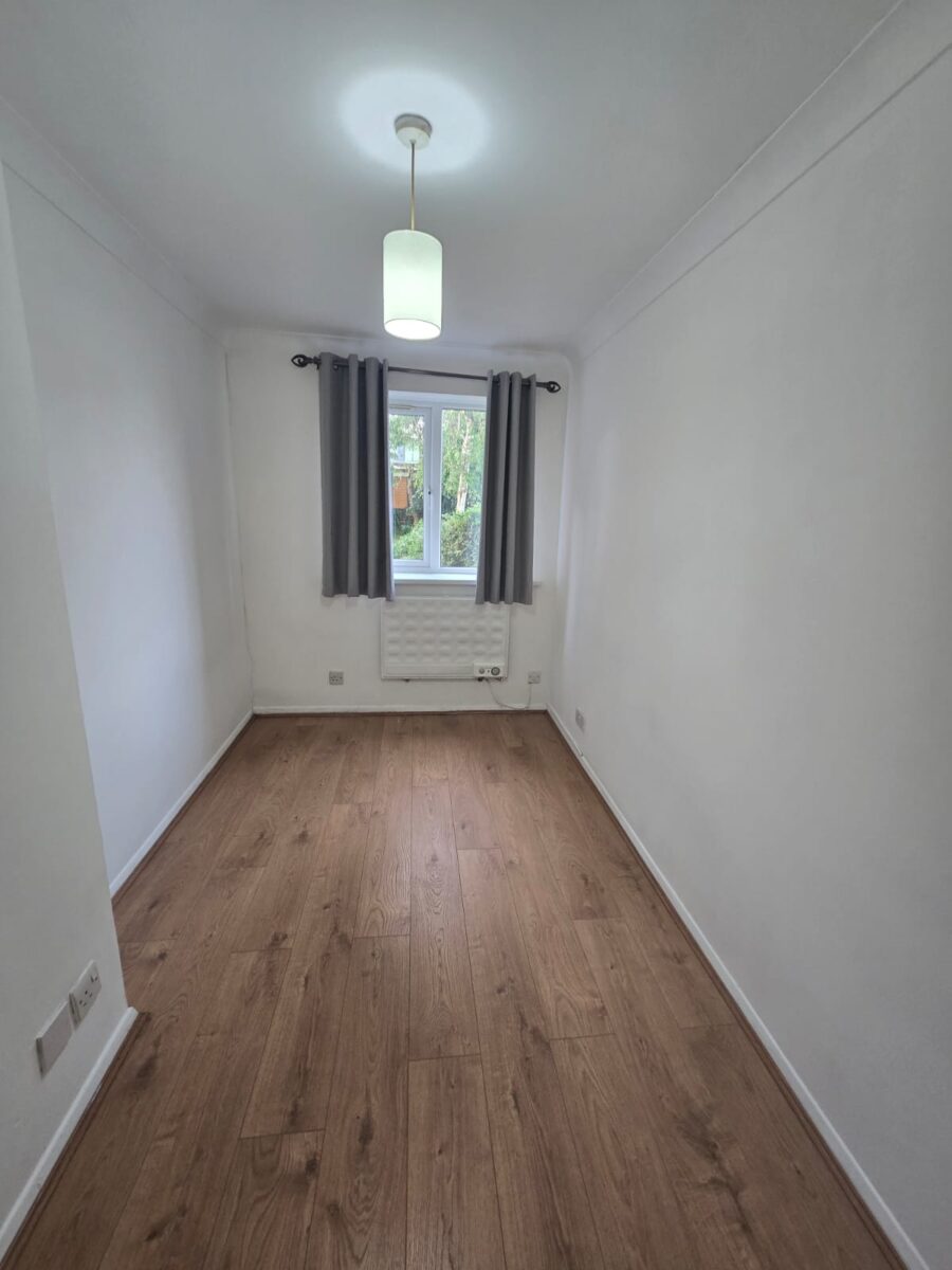 Greenslade Road, London, IG11