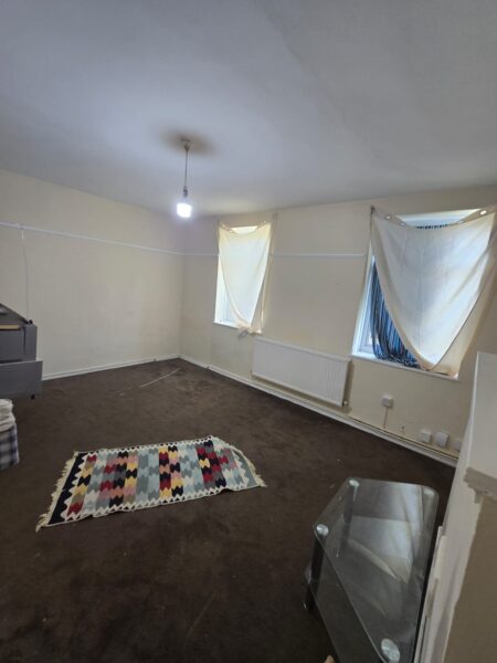 Studio Flat Available for Rent , IG11