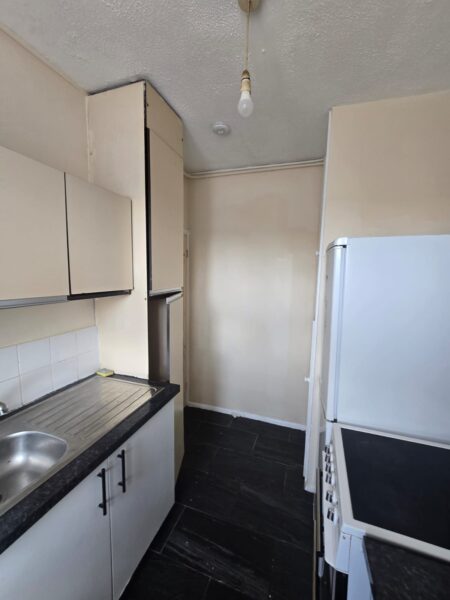Studio Flat Available for Rent , IG11