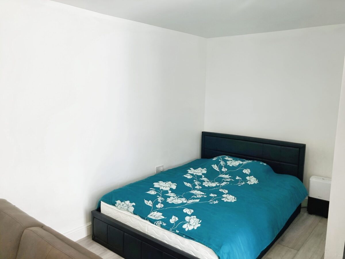 Studio Flat Available for Rent, RM13