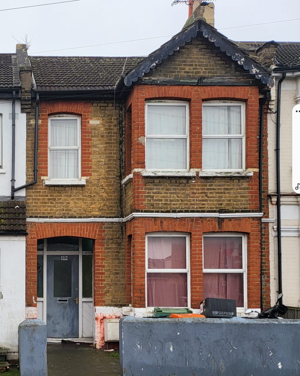 Spacious 3-Bedroom Property with HMO Licence for Sale – E12