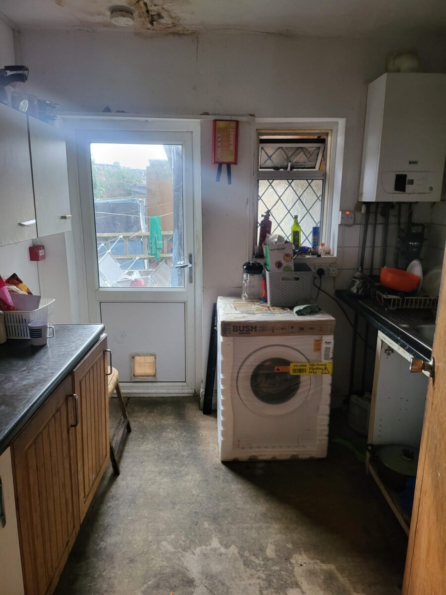 Spacious 3-Bedroom Property with HMO Licence for Sale – E12