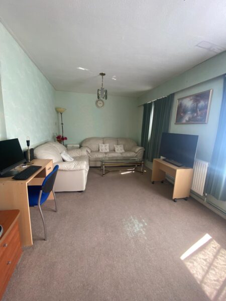First Floor 2 Bed Flat for Sale, IG11