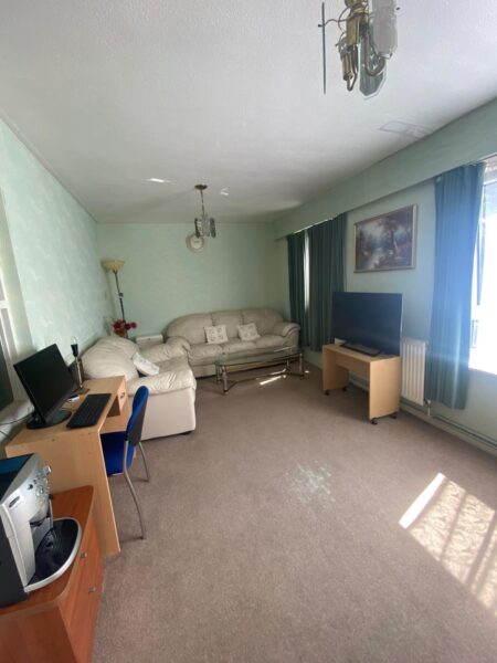 First Floor 2 Bed Flat for Sale, IG11