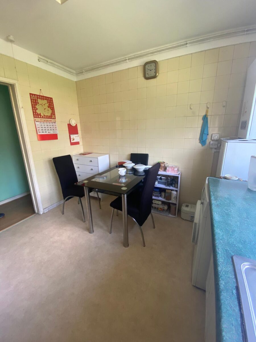 First Floor 2 Bed Flat for Sale, IG11
