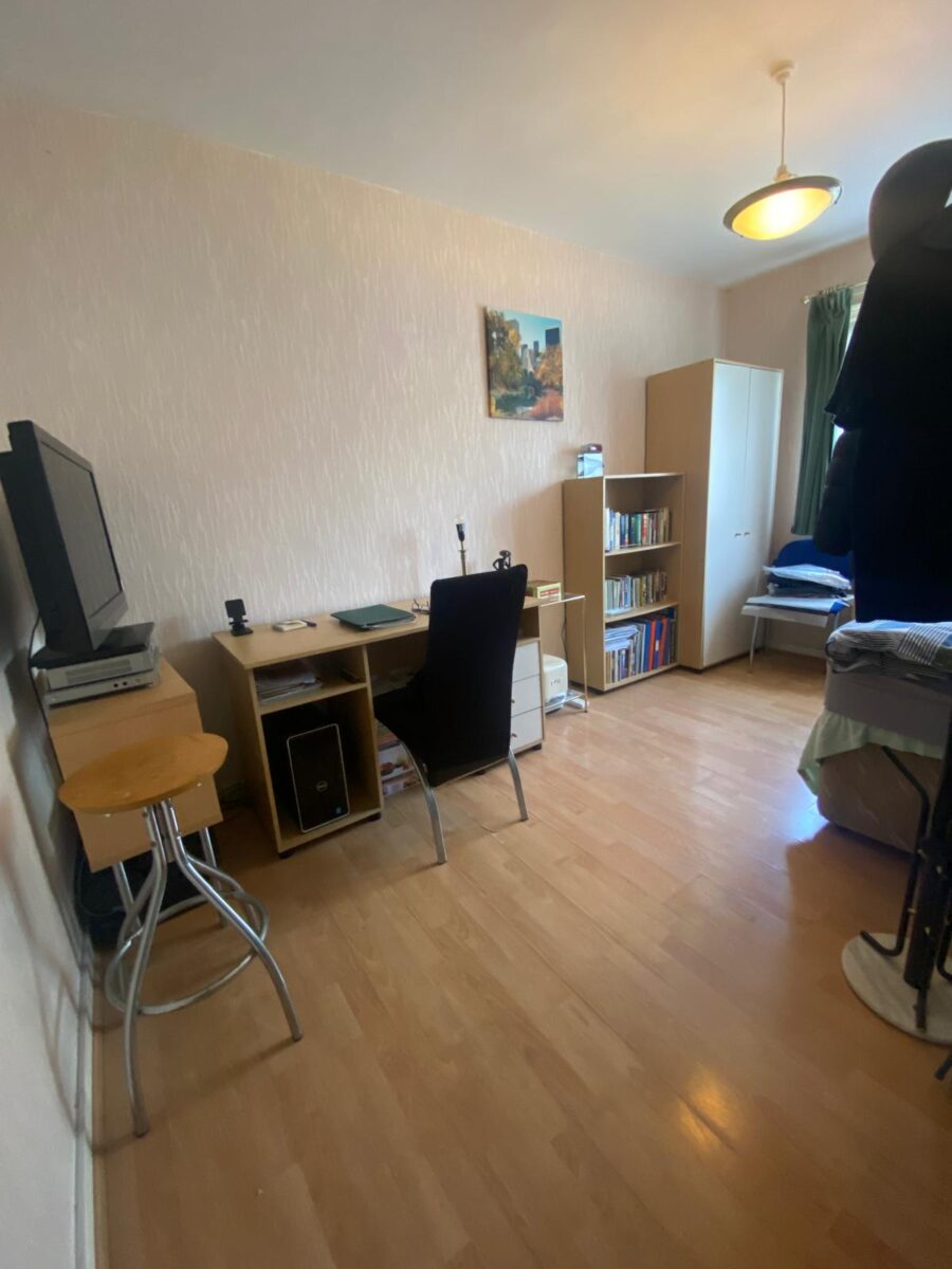 First Floor 2 Bed Flat for Sale, IG11