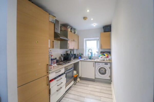 2-Bedroom Flat to Let –RM1