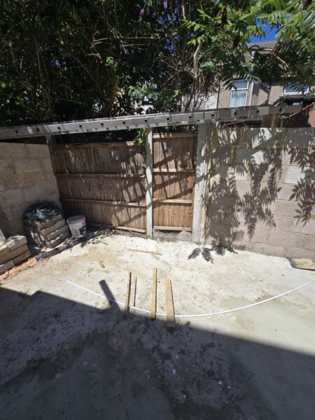 Newly Refurbished 6-Bedroom Family Home to Rent –  E7