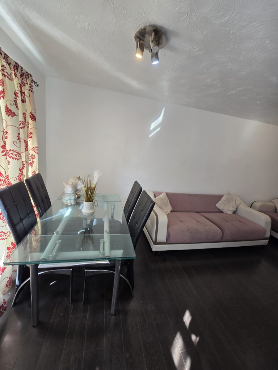 1 Bed Flat To Let - IG11