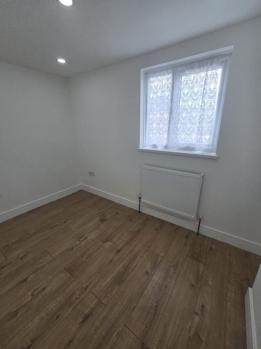 45 Grosvenor rd E7 8HZ