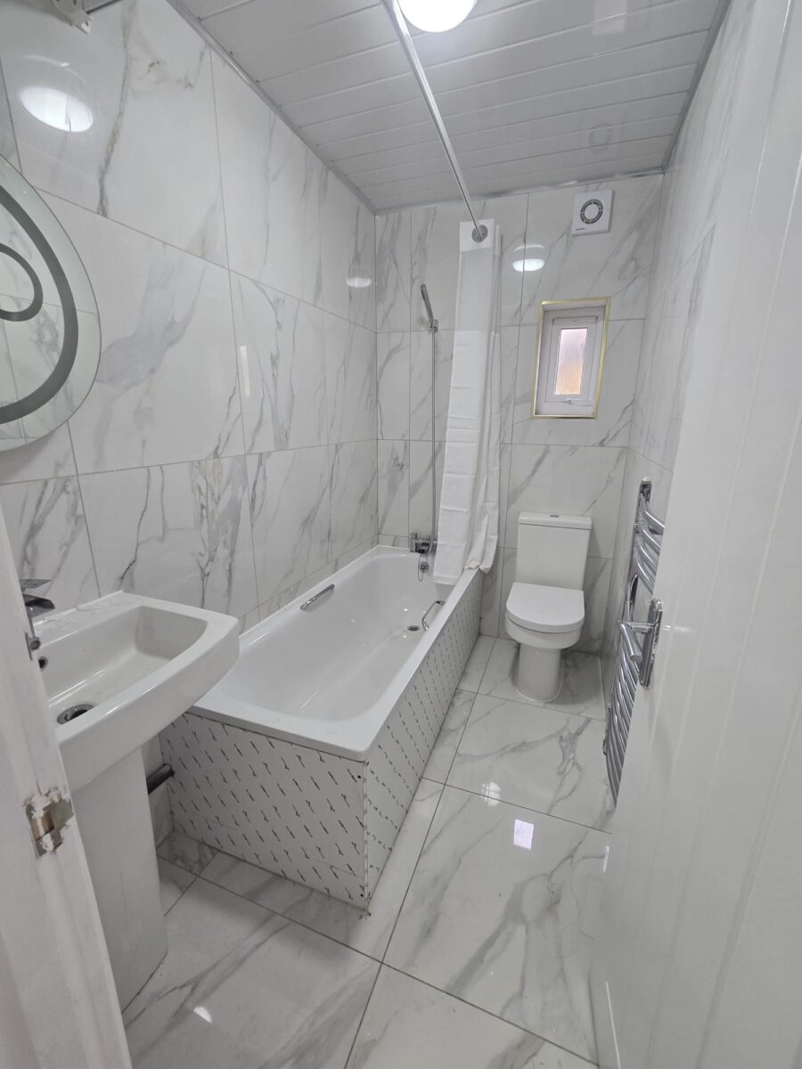 45 Grosvenor rd E7 8HZ