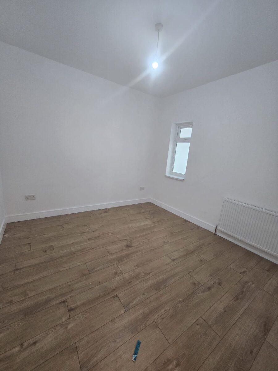 45 Grosvenor rd E7 8HZ