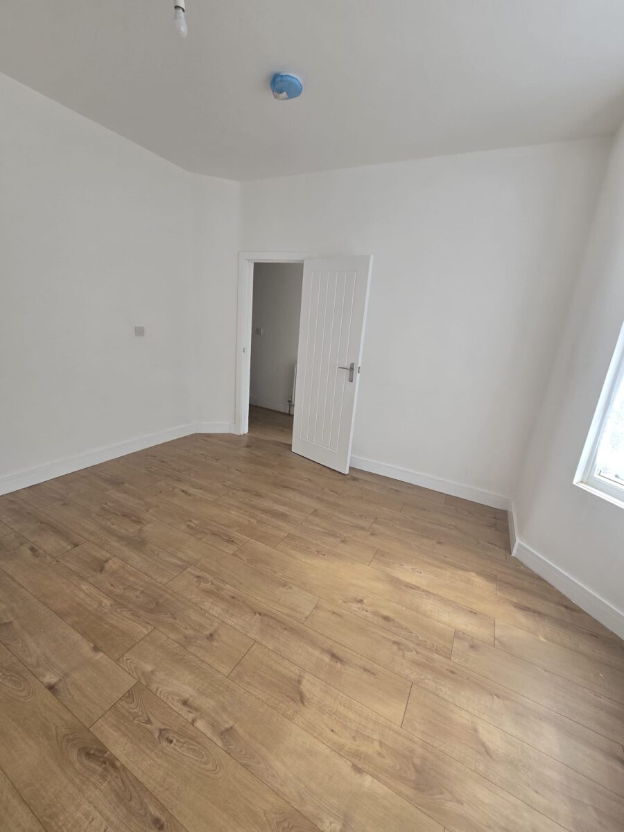 45 Grosvenor rd E7 8HZ