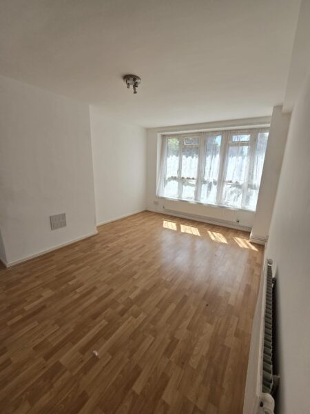 2-Bedroom Flat, IG11