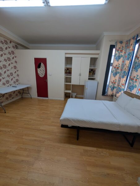9 En-Suite Rooms For Rent, IG11