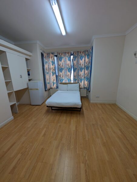 9 En-Suite Rooms For Rent, IG11