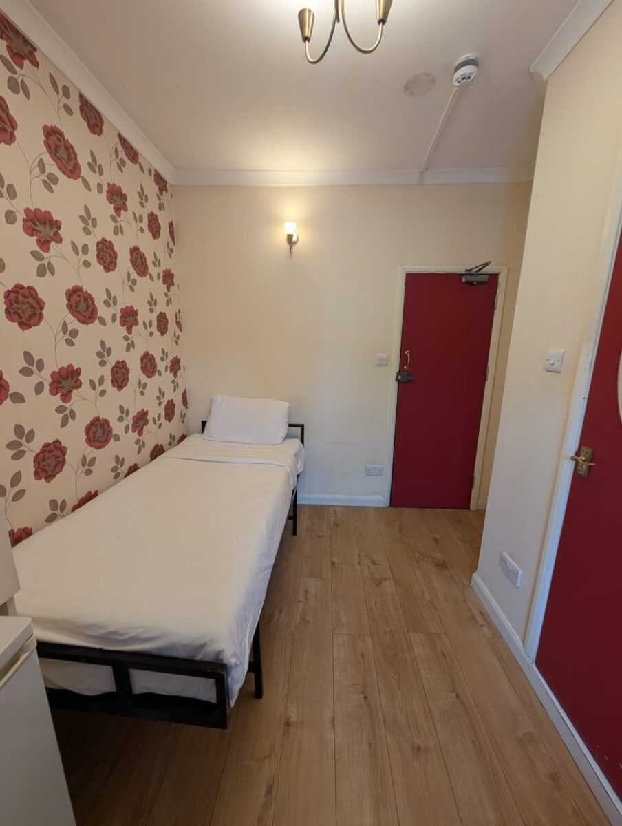9 En-Suite Rooms For Rent, IG11