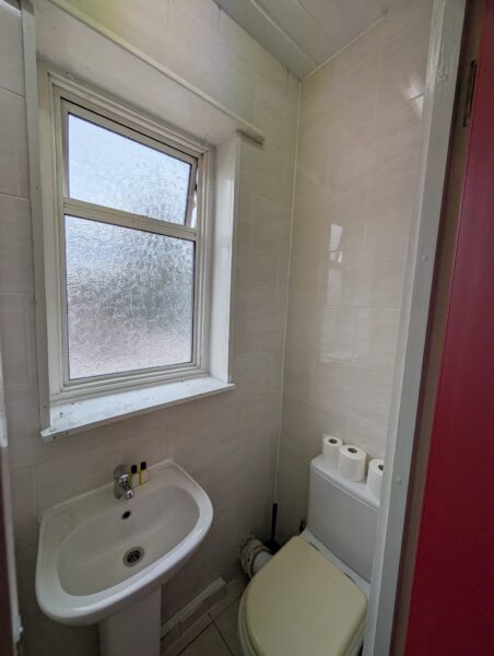 9 En-Suite Rooms For Rent, IG11