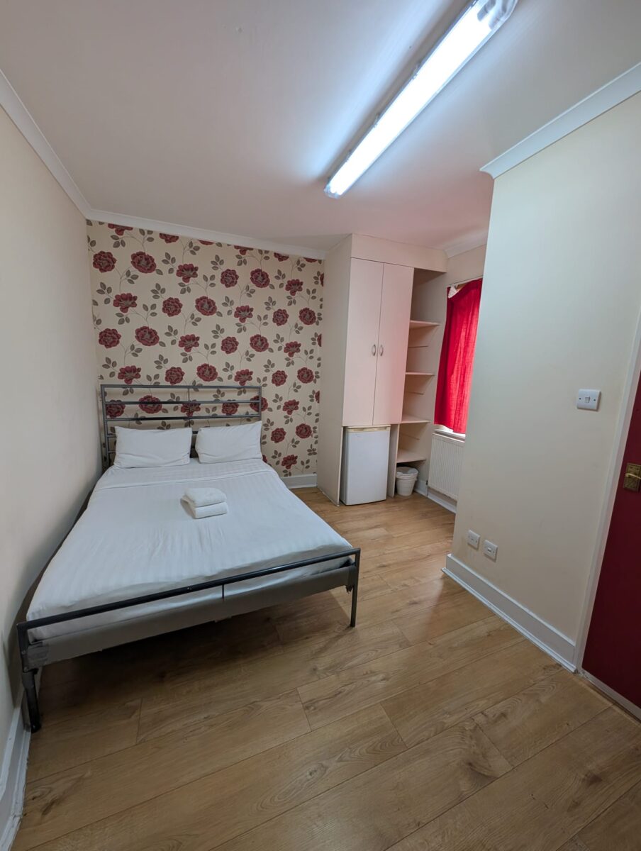 9 En-Suite Rooms For Rent, IG11