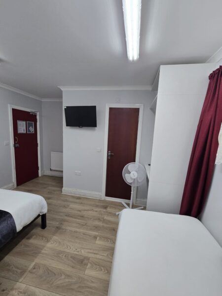 Selections of Ensuit Room with Bills From £800-£1300