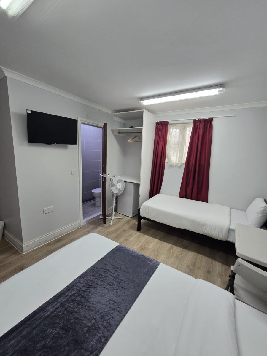 Selections of Ensuit Room with Bills From £800-£1300