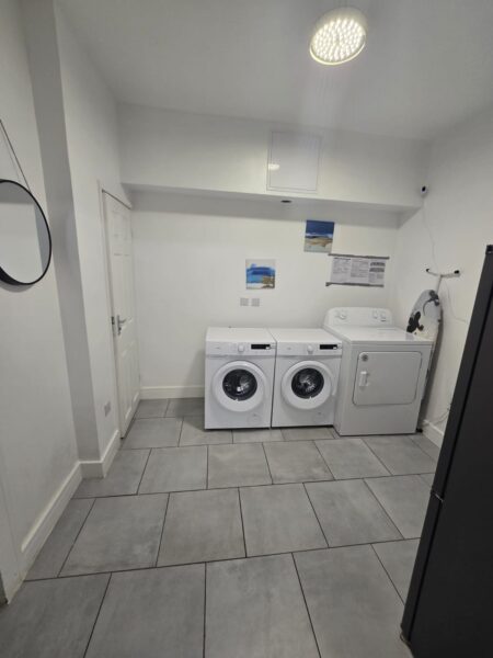 King-Size En-Suite Room with Bills £1250