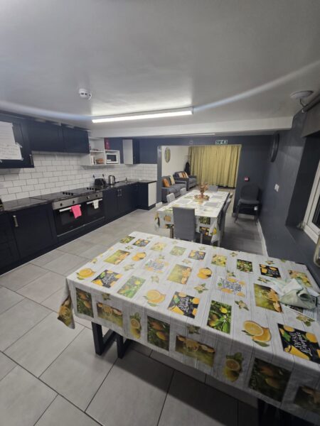 King-Size En-Suite Room with Bills £1250