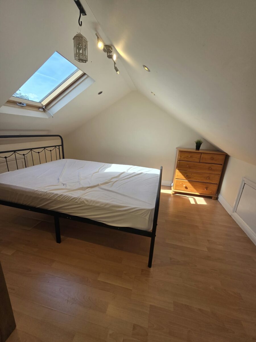 Refurbished 3-Bedroom House For Rent, IG1