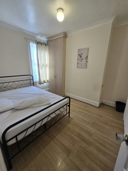 Refurbished 3-Bedroom House For Rent, IG1