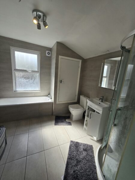 Refurbished 3-Bedroom House For Rent, IG1