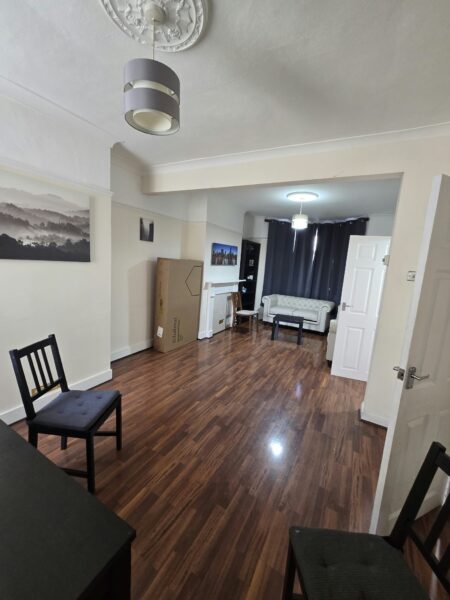 Refurbished 3-Bedroom House For Rent, IG1