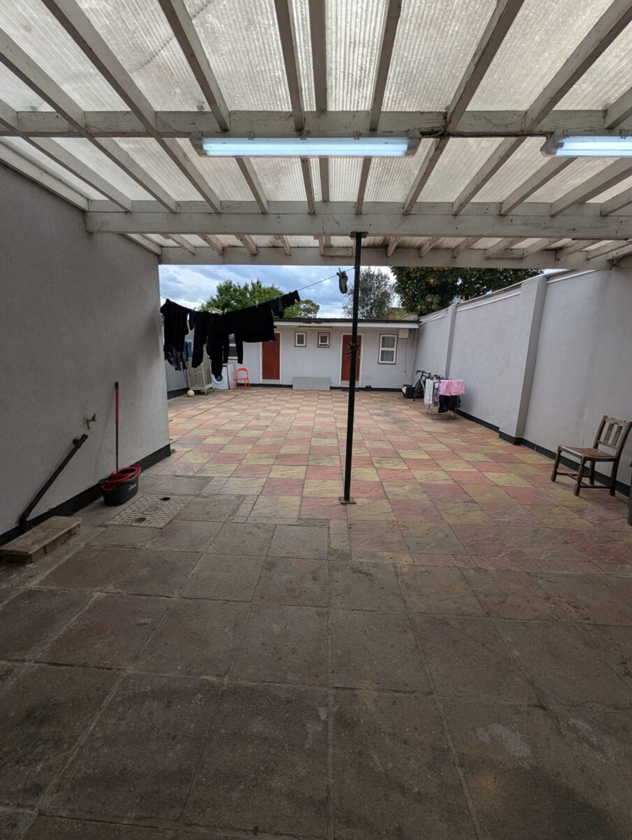 2 En-Suite Rooms with Bathrooms For Rent, IG11 £1000 Each with Bills