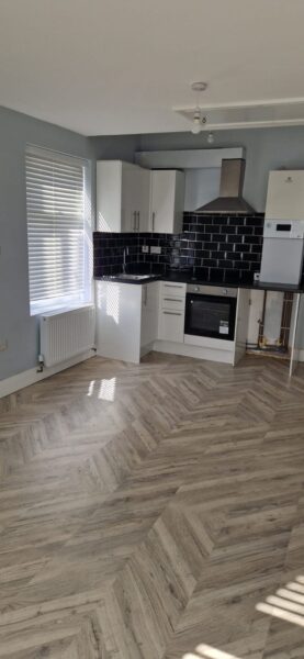 Studio Available for Rent – IG11