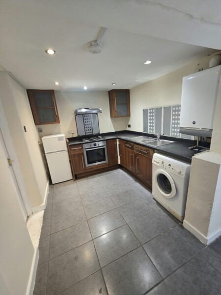 Spacious Four-Bedroom House For Rent - IG1