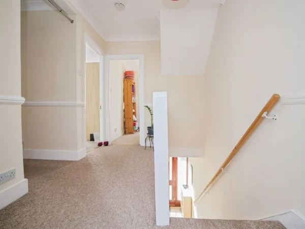Selections Of Rooms In shared House from £600 in IG11 9XB