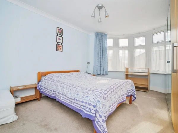 Selections Of Rooms In shared House from £600 in IG11 9XB